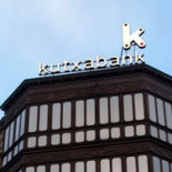 El nuevo presidente de Kutxabank se sube un 73% el 'sueldo', hasta los 800.000 euros