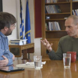 Yanis Varufakis: "El gran error no fue salvar a los bancos, sino salvar a los banqueros"