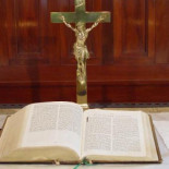 “La Iglesia disfruta de un paraíso fiscal que le reporta 11.000 millones al año”, según Europa Laica