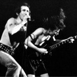 Vive deprisa y muere de forma extraña