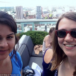 Dos amigas británicas vuelan hasta Málaga para verse porque es más barato que ir en tren en Inglaterra[ENG]