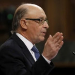 El Pleno del Congreso aprueba una iniciativa para  sacar a Franco del Valle de los Caídos pese al voto en contra del PP