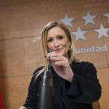 La Guardia Civil señala a Cifuentes por prevaricación y cohecho por adjudicaciones a Arturo Fernández