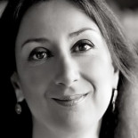 Coche bomba mata una periodista relacionada con los papeles de Panamá [ENG]