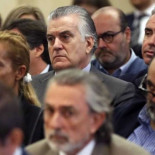 La Gürtel revela su rostro final, pero casi nadie mira