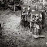 Las estatuas enterradas del faraón Micerino en Gizeh