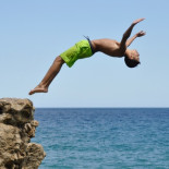 "Si todos tus amigos se tiran por un puente, ¿tú también te tiras?": los amigos y los riesgos