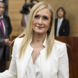 Cifuentes comparece y anuncia querella contra Escolar