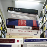 Casado aprobó el 70% de Derecho en dos años, trabajando a la vez como asesor y con las asignaturas más duras pendientes