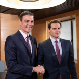 Una carta anónima implica a Cospedal en el pago de una extorsión a Rajoy