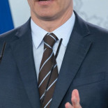 Cuando Sánchez quería “acabar con el enchufismo” y el PSOE criticaba “la colonización de los partidos”