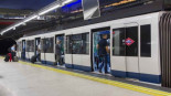 Intenta tirar a las vías del Metro a un vigilante que le obligó a usar mascarilla
