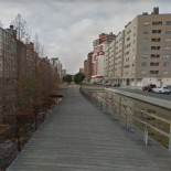 La Avenida Juan Carlos I de Salburua se llama ya ‘Avenida 8 de marzo’