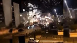 Cuarenta personas atacan una comisaría de París con fuegos artificiales y barras de metal