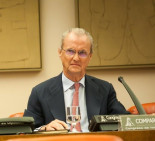 Amper nombra presidente al ex ministro de Defensa Pedro Morenés