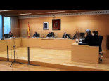 Un tribunal conmina a un abogado a usar la mascarilla durante un juicio