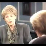 Madeleine Albright: la muerte de 500.000 niños iraquíes valió la pena (ENG)