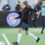 Zidane planta cara a un político de extrema derecha