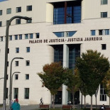 La juez de guardia decreta prisión provisional para un detenido acusado de una violación en plena calle a una mujer en Iturrama
