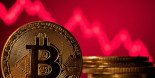 Las claves del desplome de las criptomonedas: su precio ha caído un 70% en un año y hay 8.000 millones bloqueados