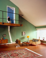 Frank Kunert crea escenas con un oscuro sentido del humor