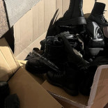 Tiendas que rajan ropa y calzado en buen estado para que no lo coja nadie: "No podemos donarlo"