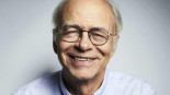 Peter Singer: 'La consciencia no es un fenómeno exclusivo de los humanos, ni siquiera de los primates'