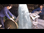 5 ingenios hidráulicos ancestrales activados por la fuerza del agua del río y el uso de trampillas [Eugenio Monesma - Documentales]