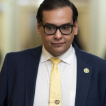 George Santos, el congresista republicano que se inventó su vida, detenido en EEUU