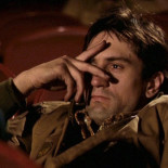 La paz en el cine se extinguió junto a los acomodadores