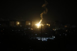 Sin luz en Gaza: cae la noche y la única iluminación es el resplandor de los bombardeos