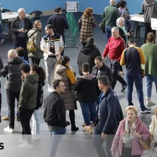 El PP retiene una holgada mayoría absoluta en Galicia