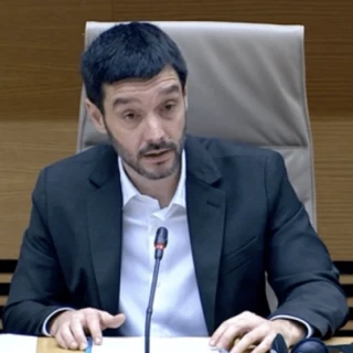 El gobierno aprueba la equiparación de las parejas de hecho con el matrimonio