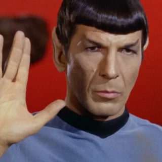 Estudio encuentra IAs que mejoran su capacidad de resolver problemas matemáticos si les pides que actúen como si estuvieran en Star Trek