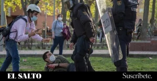 Absuelven a los cuatro periodistas encausados tras denunciar una agresión policial durante un mitin de Vox