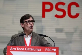 'El Español' relaciona a dos personas con Illa por ser "paisanos" e indigna a las redes: "¿Es esto periodismo?"