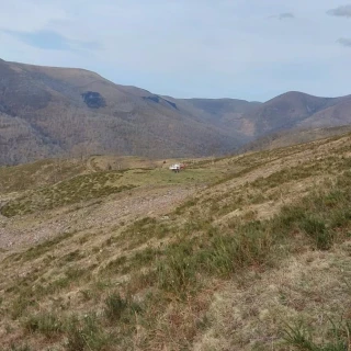 Muere un bombero forestal cuando trabajaba en un incendio en un monte de Cabuérniga