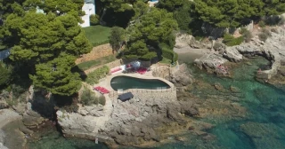 La audiéncia ordena la demolición forzosa  de la piscina de Pedro J. Ramirez