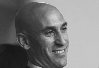 Obras en estadios y constructora «amiga»: el modus operandi internacional que salpica a Rubiales