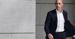 Los pinchazos telefónicos revelan presuntos pagos de una contratista de la Federación a Luis Rubiales cuando era presidente