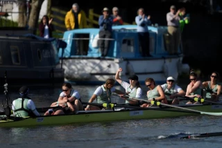 Alarma en la regata Oxford - Cambridge por culpa de una bacteria en el Támesis: "Es una vergüenza nacional"