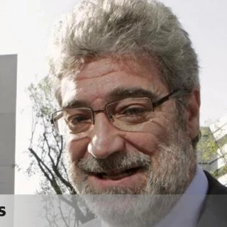 Miguel Ángel Rodríguez insiste en el bulo de “los encapuchados de elDiario.es” que envió a 18 medios