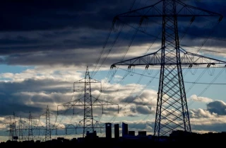 El precio de la luz cae a terreno negativo por primera vez en la historia