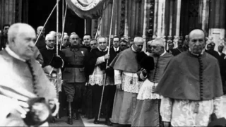 "A nuestro amado hijo Francisco Franco Bahamonde": la medalla que el Vaticano entregó al dictador y nunca retiró