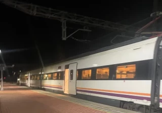 Un maquinista finaliza su jornada en una localidad leonesa y deja el tren sin llegar al destino