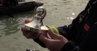 El Ayuntamiento de Madrid movilizó 19 bomberos y 6 vehículos para recuperar un trofeo perdido en el Retiro: la operación incumplía las normas y se vistió como un simulacro