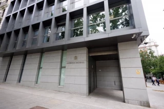 La Policía registra viviendas en zonas de lujo de Madrid en una investigación sobre blanqueo de dinero de Venezuela