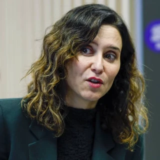 El Gobierno de Ayuso se involucra en la defensa del novio de la presidenta: envía información sobre un supuesto ciberataque a los abogados de Alberto González