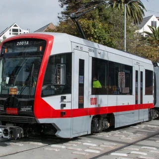 En 2024 los disquetes aún controlan los trenes de San Francisco. El fallo es inevitable y se acerca