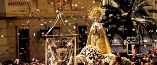 Una cofradía de Elche debate expedientar a un concejal del PP por "mantener relaciones" debajo del trono de Semana Santa